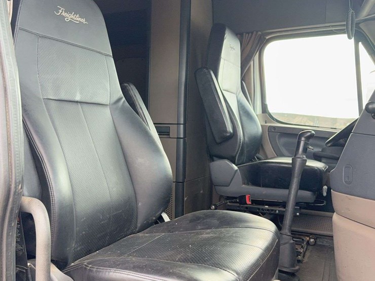 2018-freightliner-cascadia-image-45