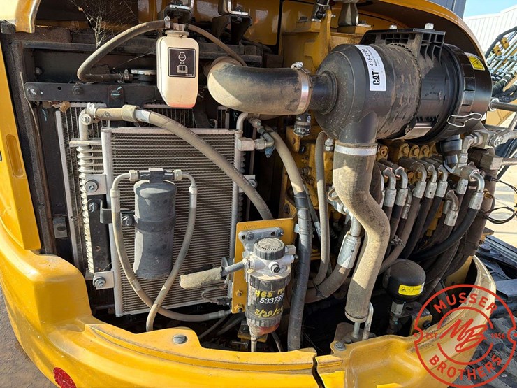 2021-caterpillar-303-image-9