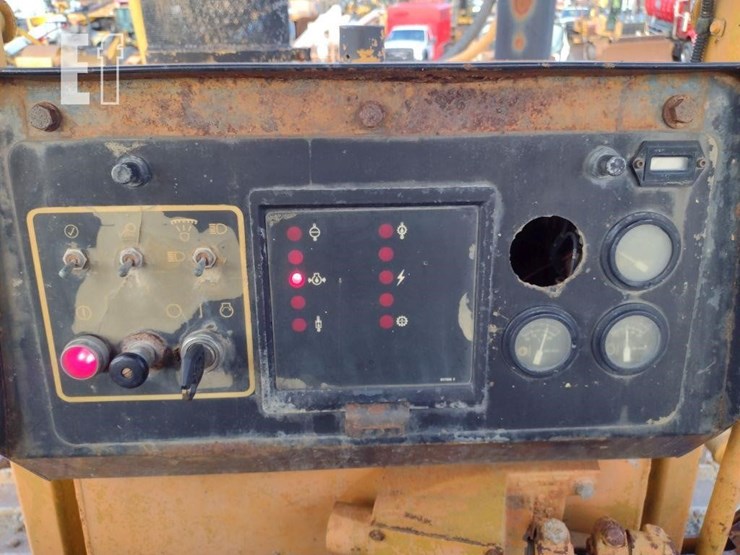 1996-caterpillar-d6h-image-7