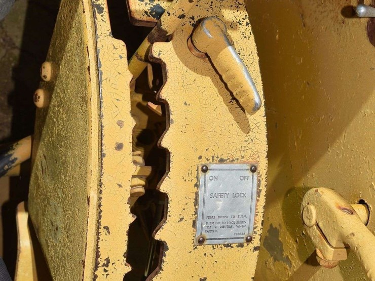 caterpillar-615-image-43