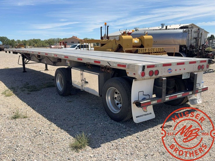 2020-utility-flatbed-image-5