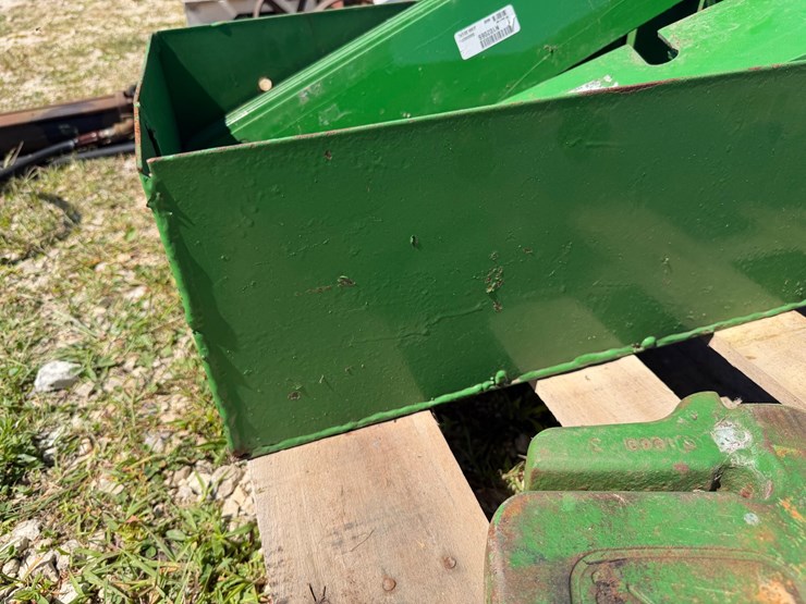 #2516-•-john-deere-tool-box-for-grain-bin-image-4