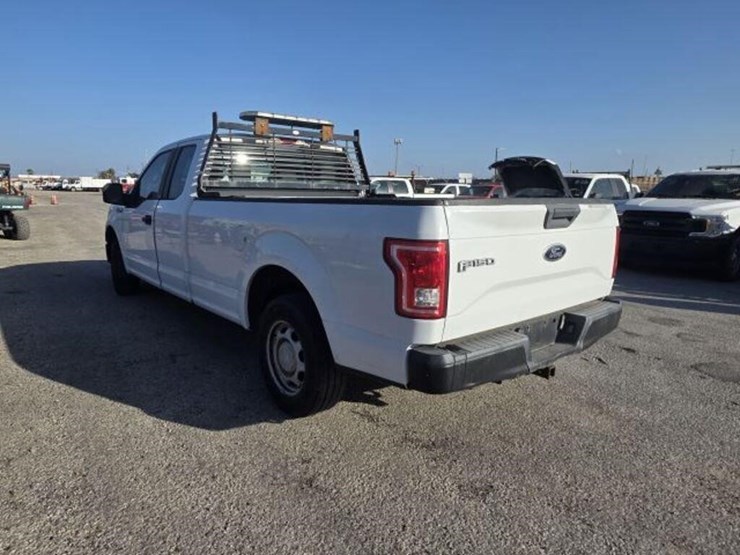 2017-ford-f150-image-4