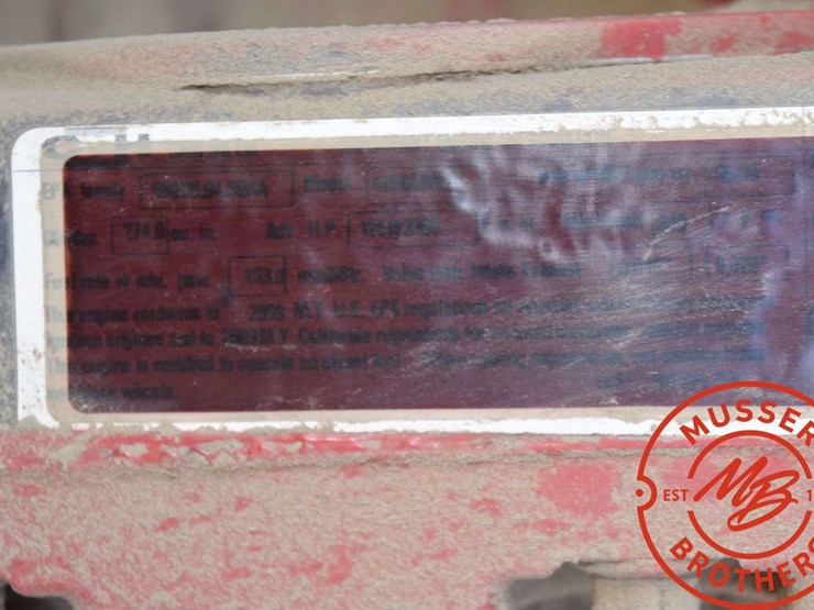 2010-new-holland-h8040-image-34