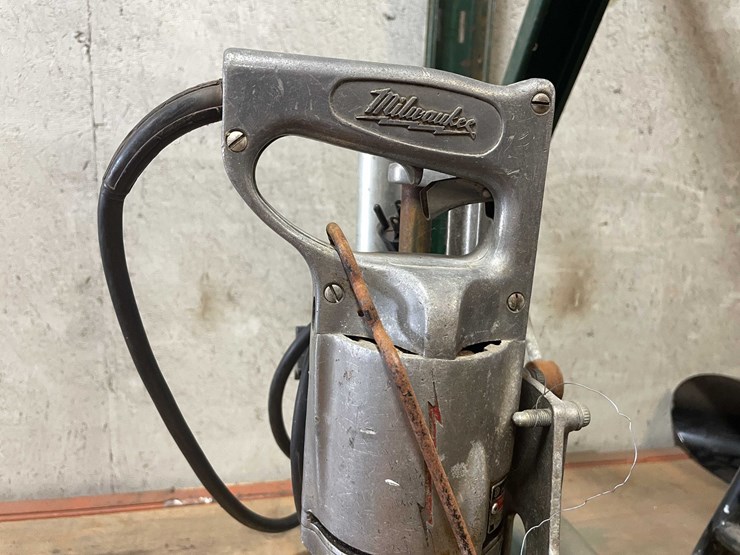 #3002-•-vintage-drill-press-(pr18)-image-2