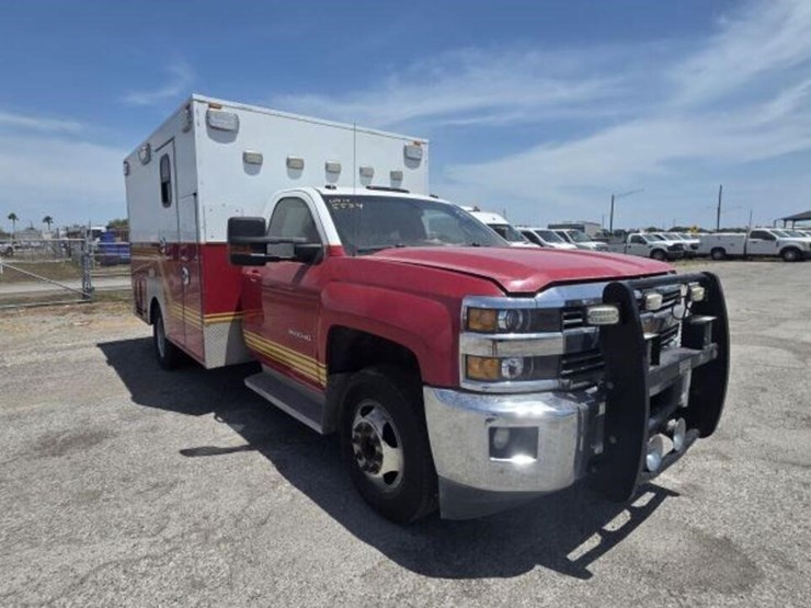 2015-chevrolet-silverado-1gb3czcg6ff627751-image-2