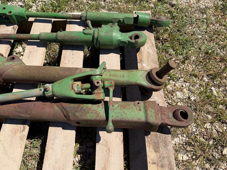 #2507-•-john-deere-three-point-arms-image-4