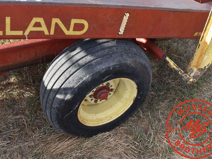 new-holland-1002-image-14