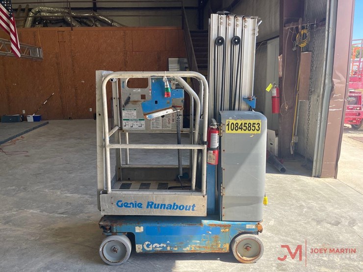 2018-genie-gr-20-electric-man-lift-image-5