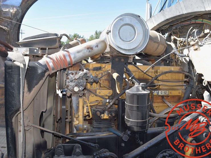 1999-kenworth-t800b-image-17