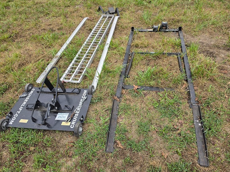 #25255-•-cruiser-lift-motorcycle-bed-lift-image-1
