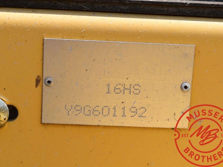 2010-new-holland-h8040-image-25