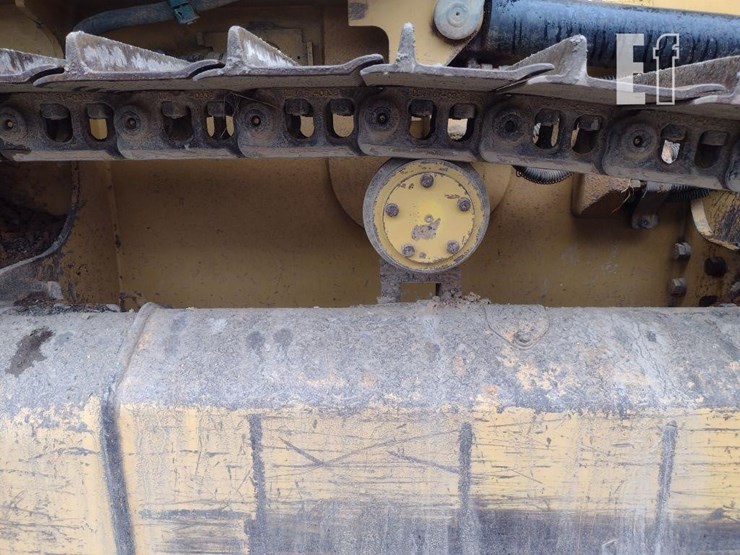 2015-caterpillar-d4k2-xl-image-31