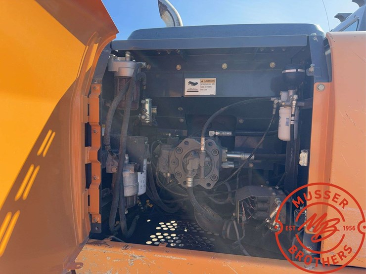2011-case-cx210b-image-17