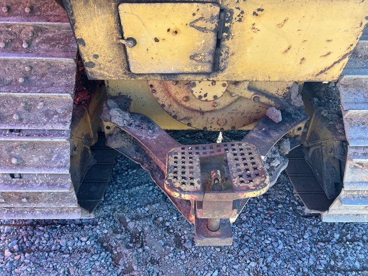 caterpillar-d5m-image-32