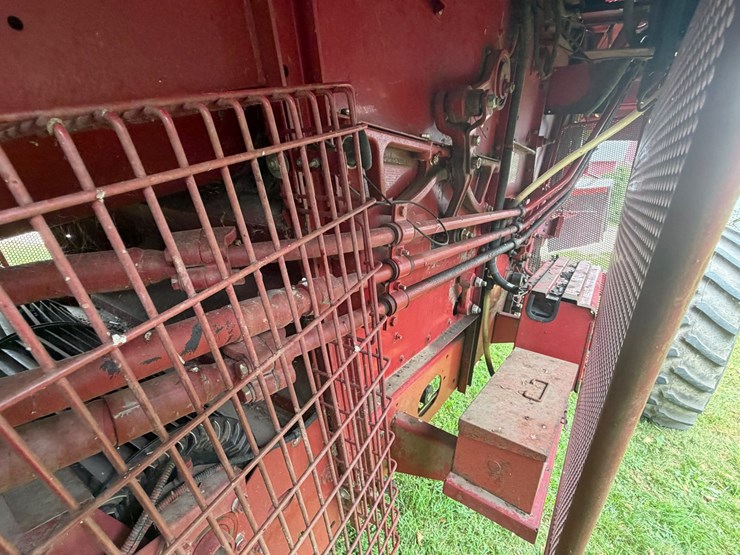 1994-case-ih-2144-image-7