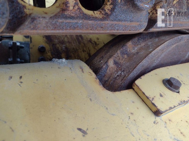 caterpillar-d1-image-27
