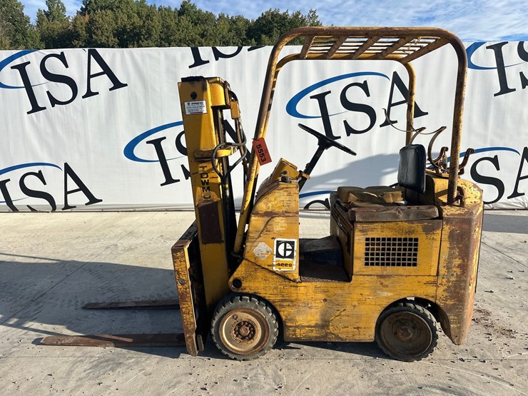 caterpillar-422s-image-2