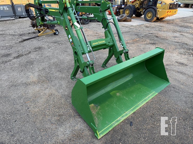 2023-john-deere-520m-image-3