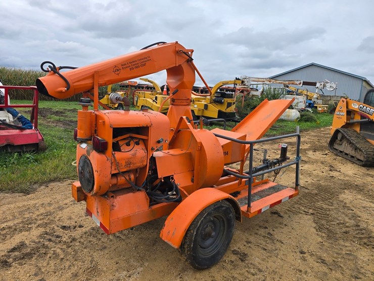 #2043-•-finn-bms-23-towable-straw-blower-image-5