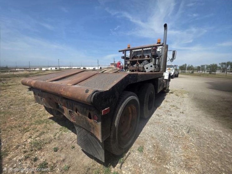 1998-navistar-2674-1hsglaet8wh503873-image-3
