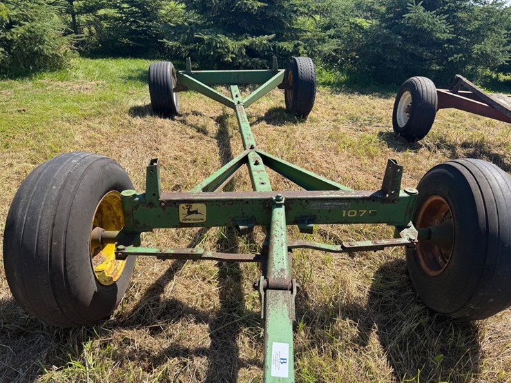 john-deere-1075-image-2