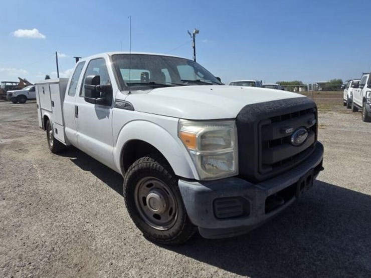 2015-ford-f250-image-2