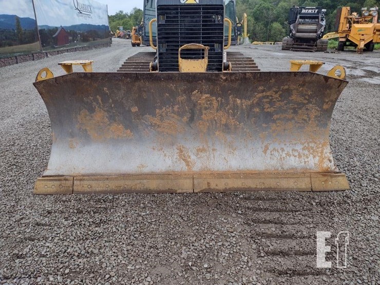 2015-caterpillar-d4k2-xl-image-23