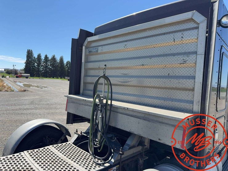 2009-kenworth-t800-image-38