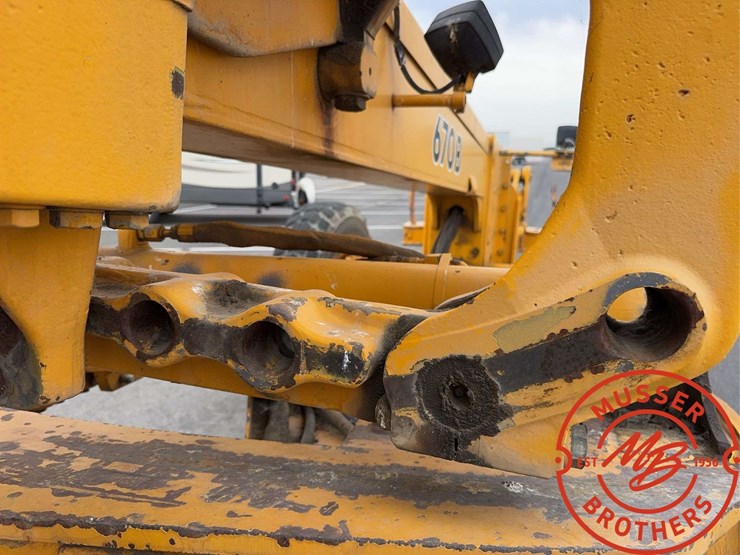 deere-670b-image-33