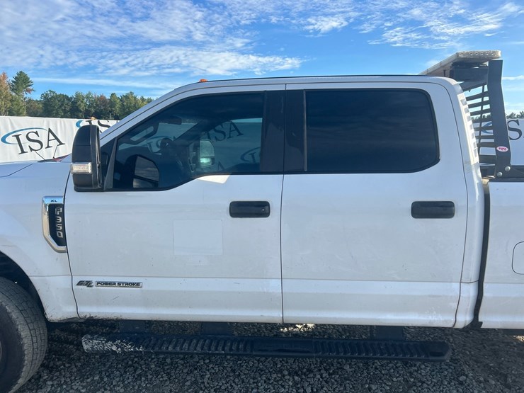 2020-ford-f350-image-15