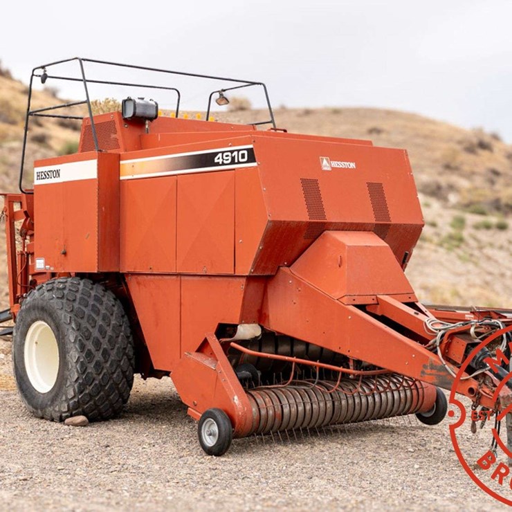 HESSTON 4910