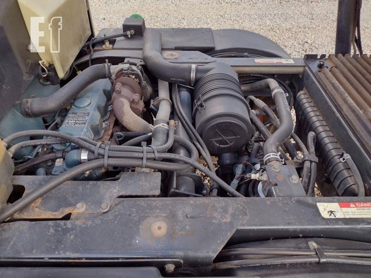 2006-bobcat-toolcat-5600-image-32