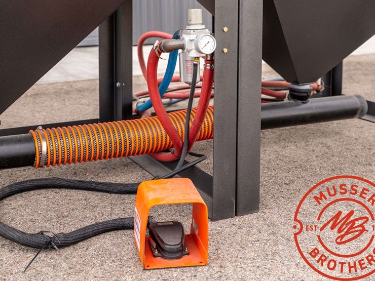 raptor-blast-rb3436-tandem-blast-cabinet-with-rb900-dust-collector-image-9