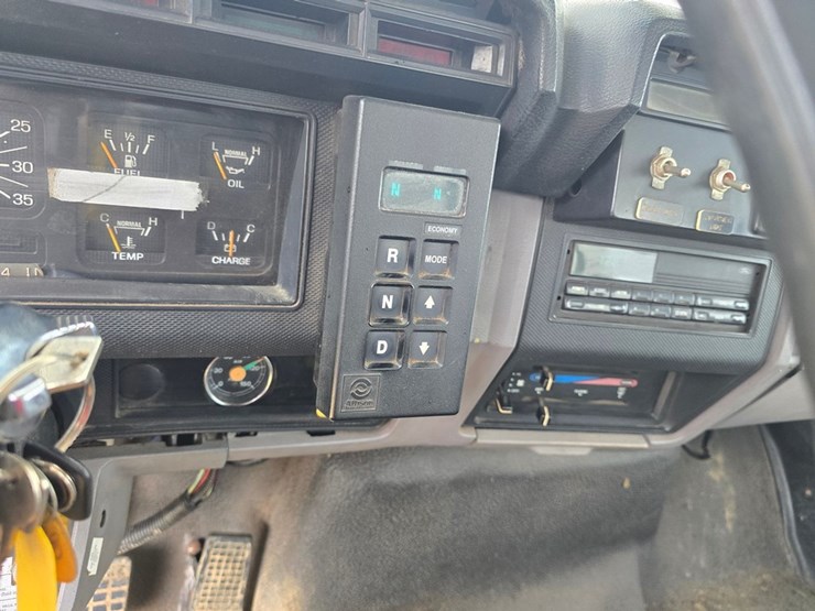 1996-ford-f800-image-60