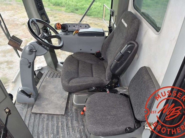 2011-gleaner-s77-image-40