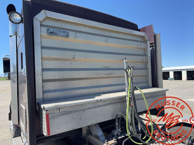 2009-kenworth-t800-image-37