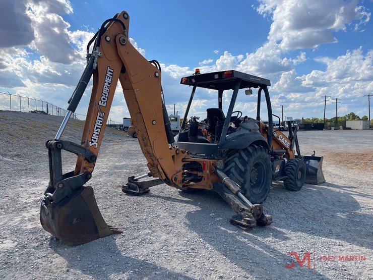 2020-case-580n-ep-loader-backhoe-image-3