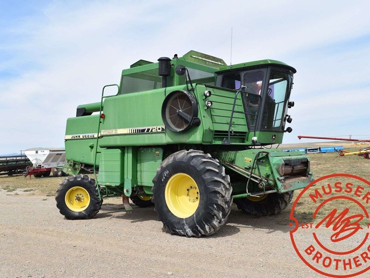 john-deere-7220-image-9