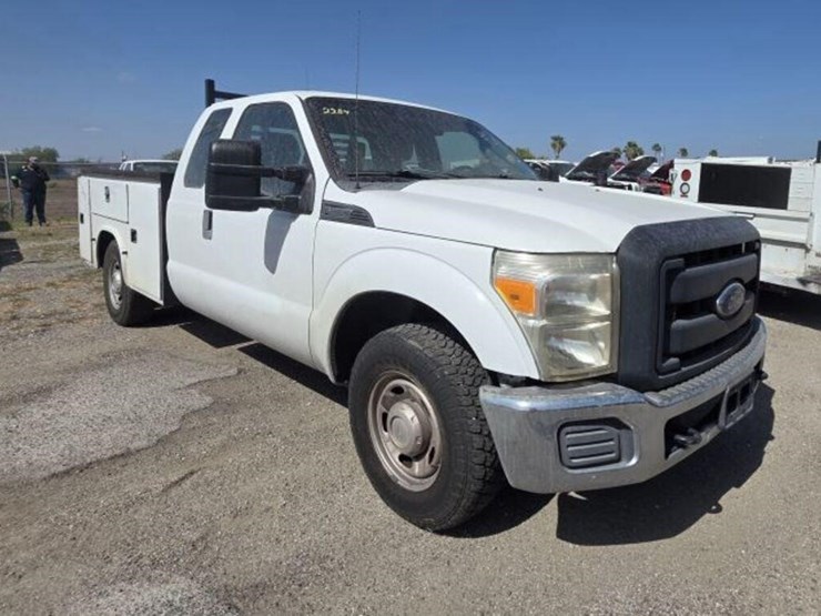 2014-ford-f250-image-2