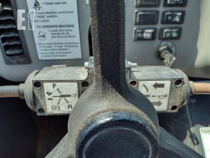 2021-bobcat-toolcat-5600-image-9