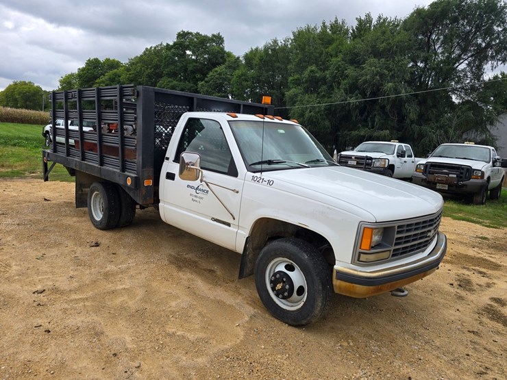 #2069-•-1993-chevrilet-3500-cheyanne-stake-body-truck-image-7