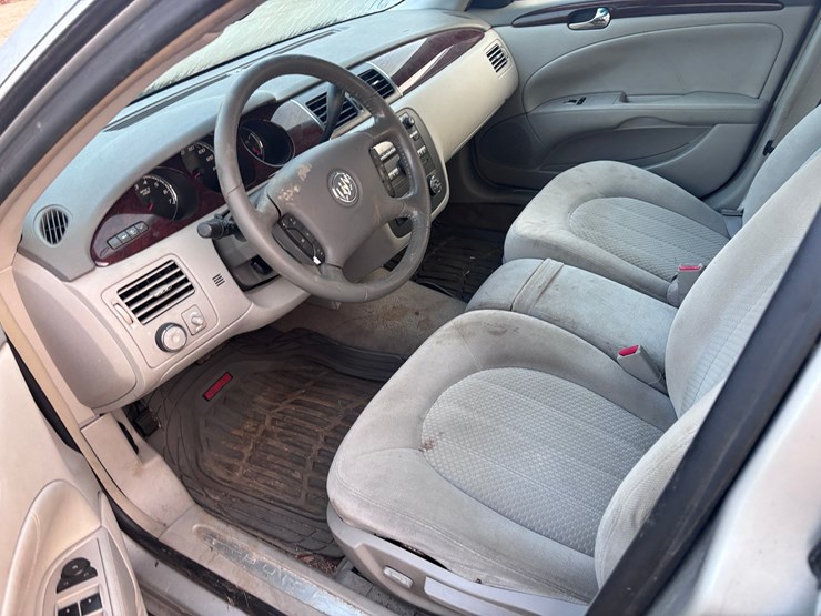 #41390-•-2011-buick-lucerne-|-for-parts/repairs-image-6