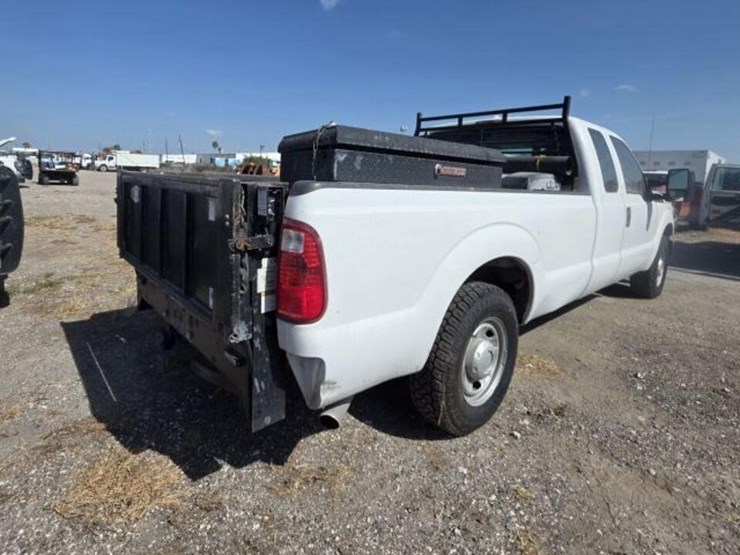 2015-ford-f250-image-2