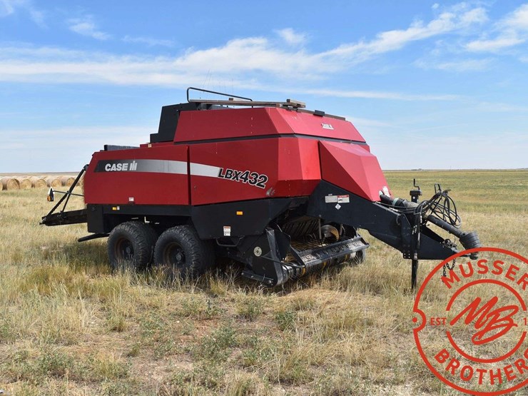 case-ih-lbx432-image-4