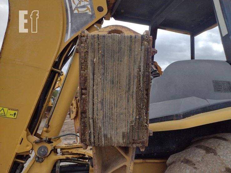 2005-caterpillar-430d-image-30
