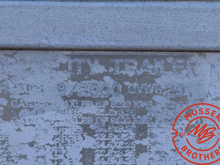 2001-utility-reefer-van-image-28