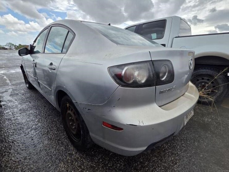 08-mazd-4d-jm1bk12f781801945-image-4