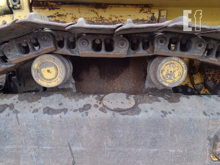 komatsu-d61ex-15e0-image-19