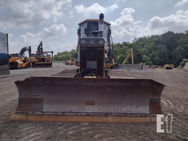 2015-deere-650k-lgp-image-2